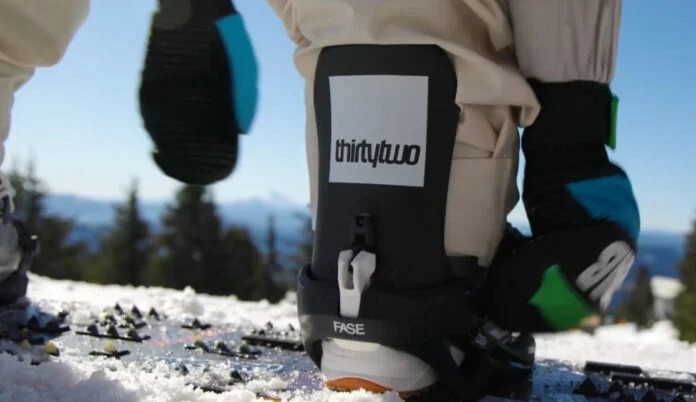 ThirtyTwo T32M FASE BlackSnowboardspecialist van Sideways aan het woord