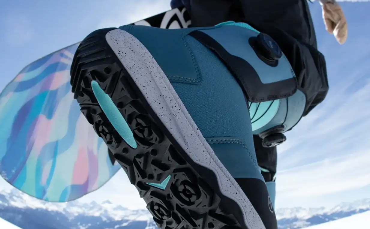 Nidecker Women's Rift Aqua BlueSnowboardspecialist van Sideways aan het woord