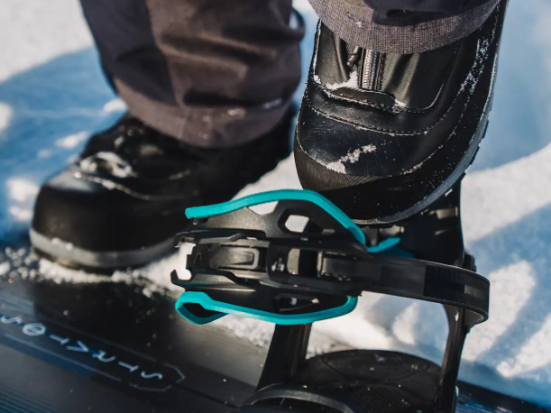 Jones Mercury FASE Cloud WhiteSnowboardspecialist van Sideways aan het woord