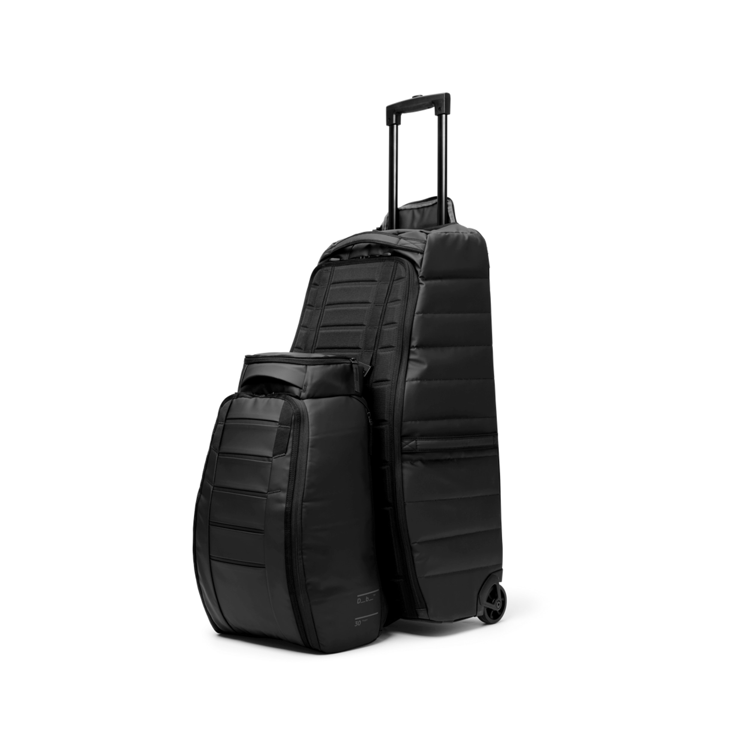 DB Essential Backpack 24L Black Out Hugger Serie