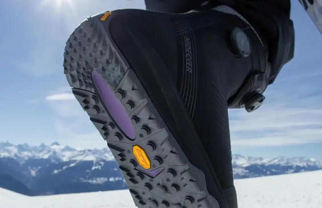 Nidecker APX Kita BlackSnowboardspecialist van Sideways aan het woord