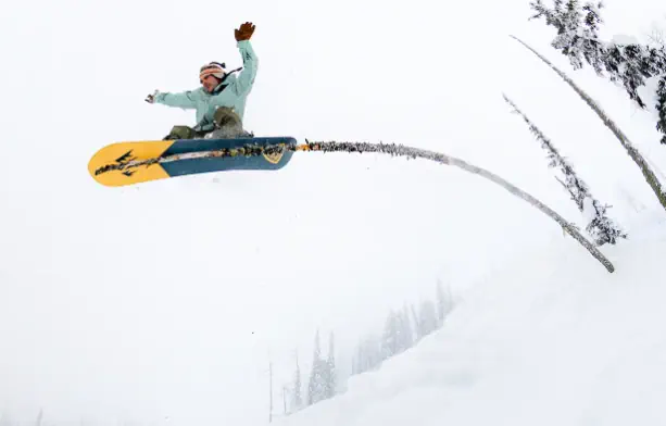 Jones FrontierSnowboardspecialist van Sideways aan het woord