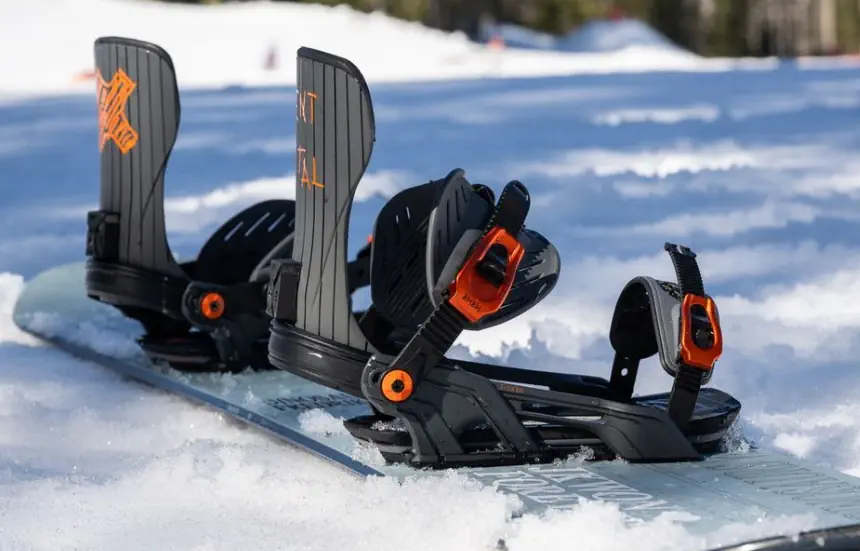 Bent Metal T-Zero BlackSnowboardspecialist van Sideways aan het woord