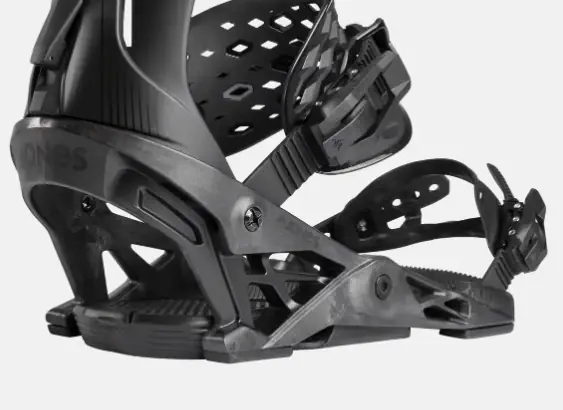 Jones Mercury Eclipse BlackSnowboardspecialist van Sideways aan het woord