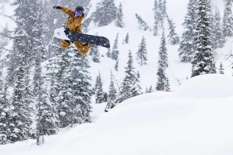 Jones Airheart 2.0Snowboardspecialist van Sideways aan het woord