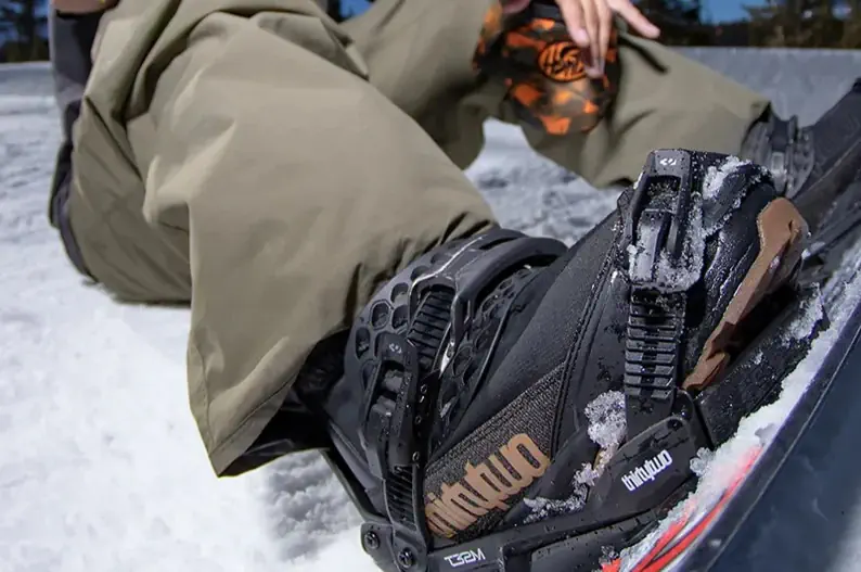 ThirtyTwo T32M FASE BoneSnowboardspecialist van Sideways aan het woord