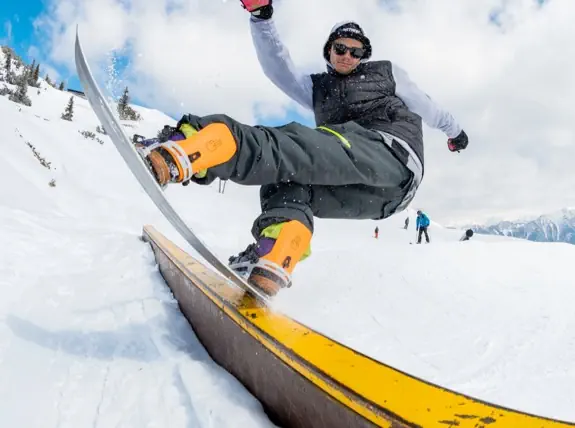 Bataleon Disaster+Snowboardspecialist van Sideways aan het woord