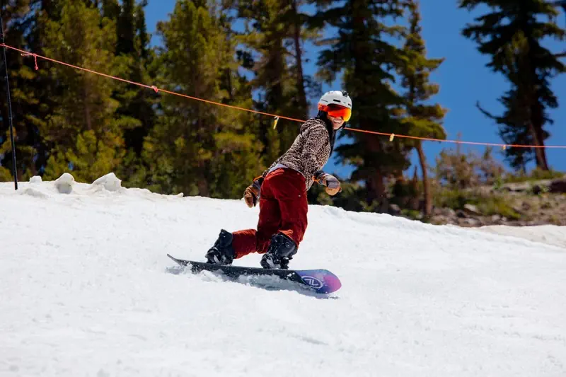 Flow Omni WhiteSnowboardspecialist van Sideways aan het woord