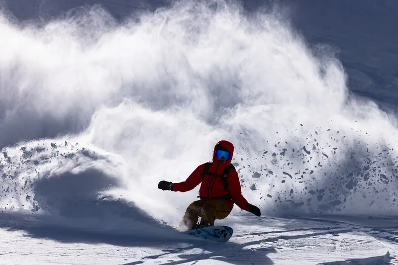 Jones Storm WolfSnowboardspecialist van Sideways aan het woord