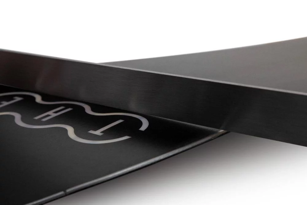 THE Delta blackSnowboardspecialist van Sideways aan het woord