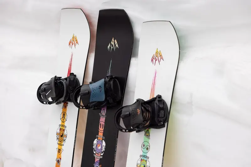 SnowboardJones TweakerSnowboardspecialist van Sideways aan het woord