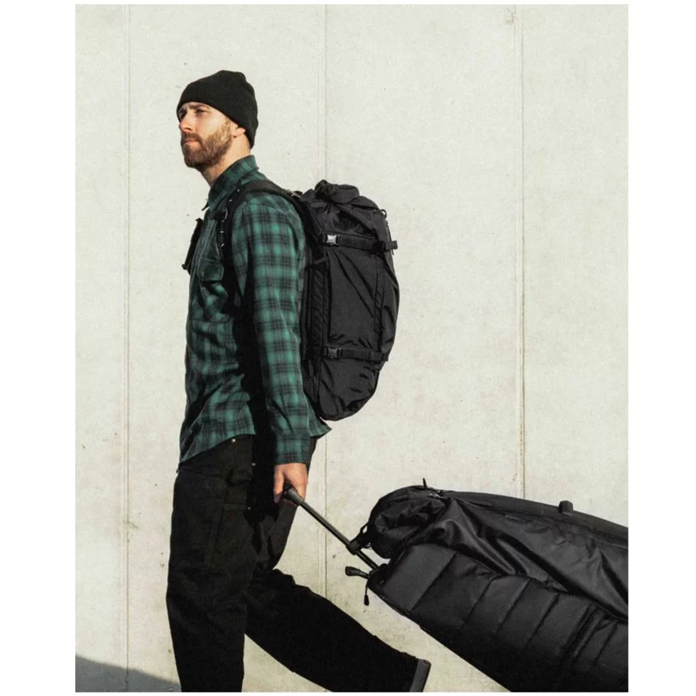 DB\u0020Snow\u0020Pro\u0020Backpack\u002032L\u0020Black\u0020Out