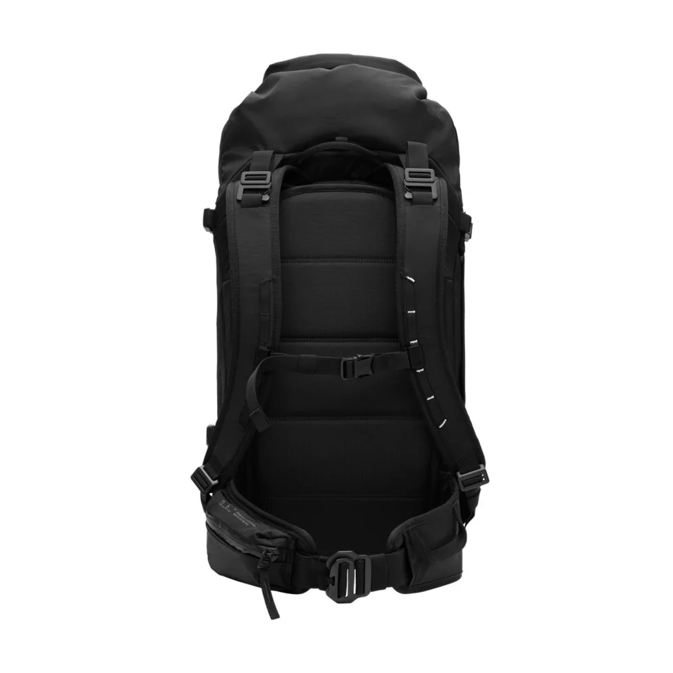 DB\u0020Snow\u0020Pro\u0020Backpack\u002032L\u0020Black\u0020Out