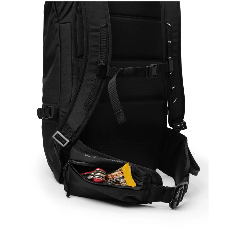 DB\u0020Snow\u0020Pro\u0020Backpack\u002032L\u0020Black\u0020Out