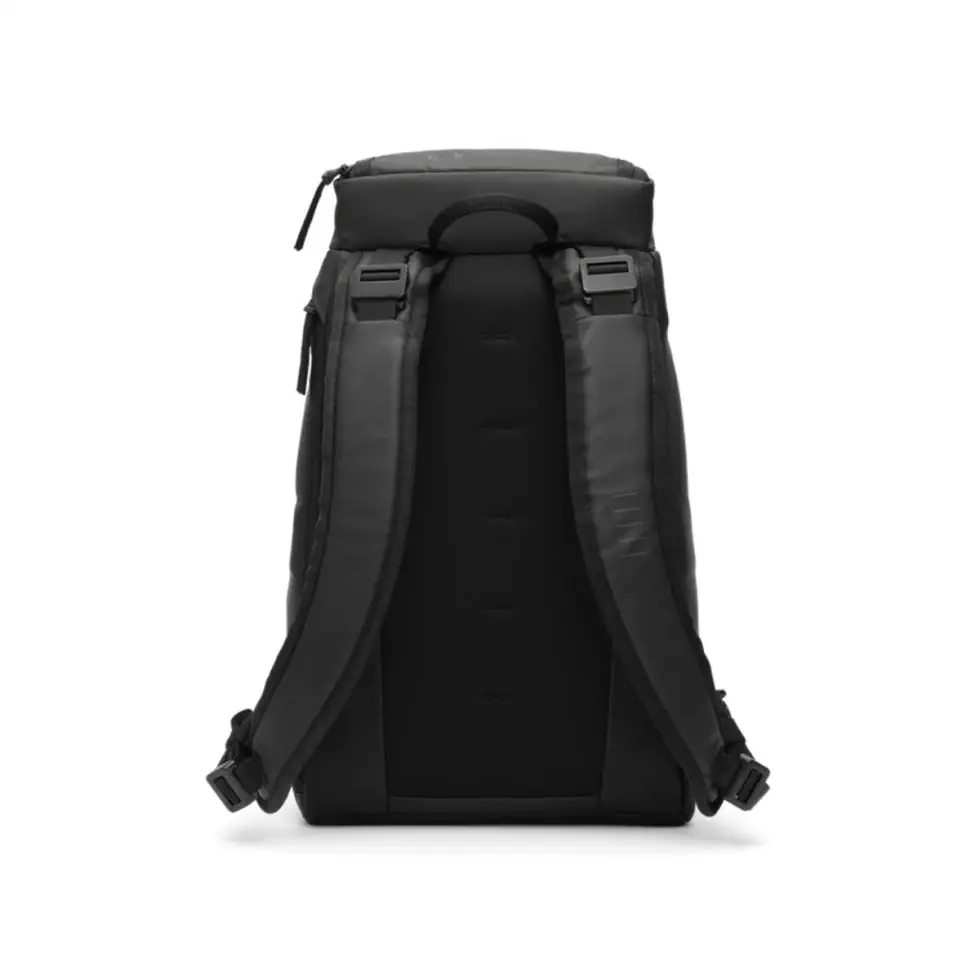 DB Hugger Backpack 20L Black Out