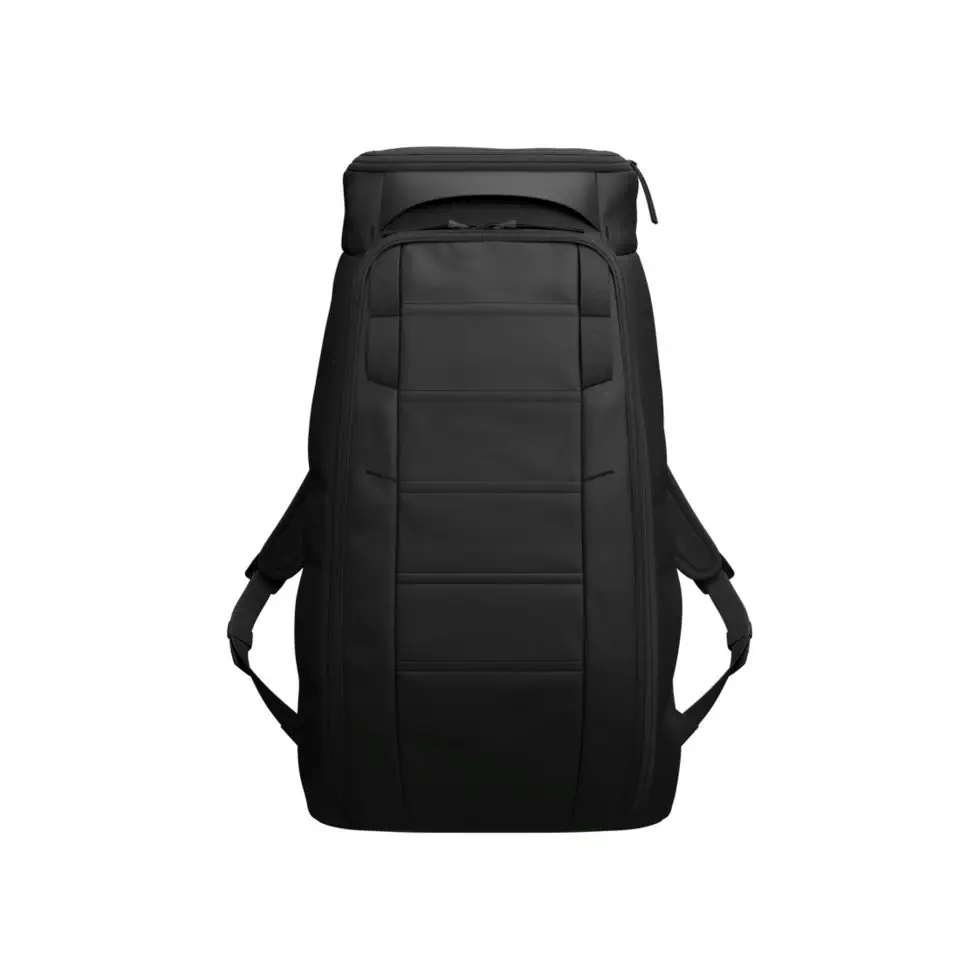 DB Hugger Backpack 25L Black Out