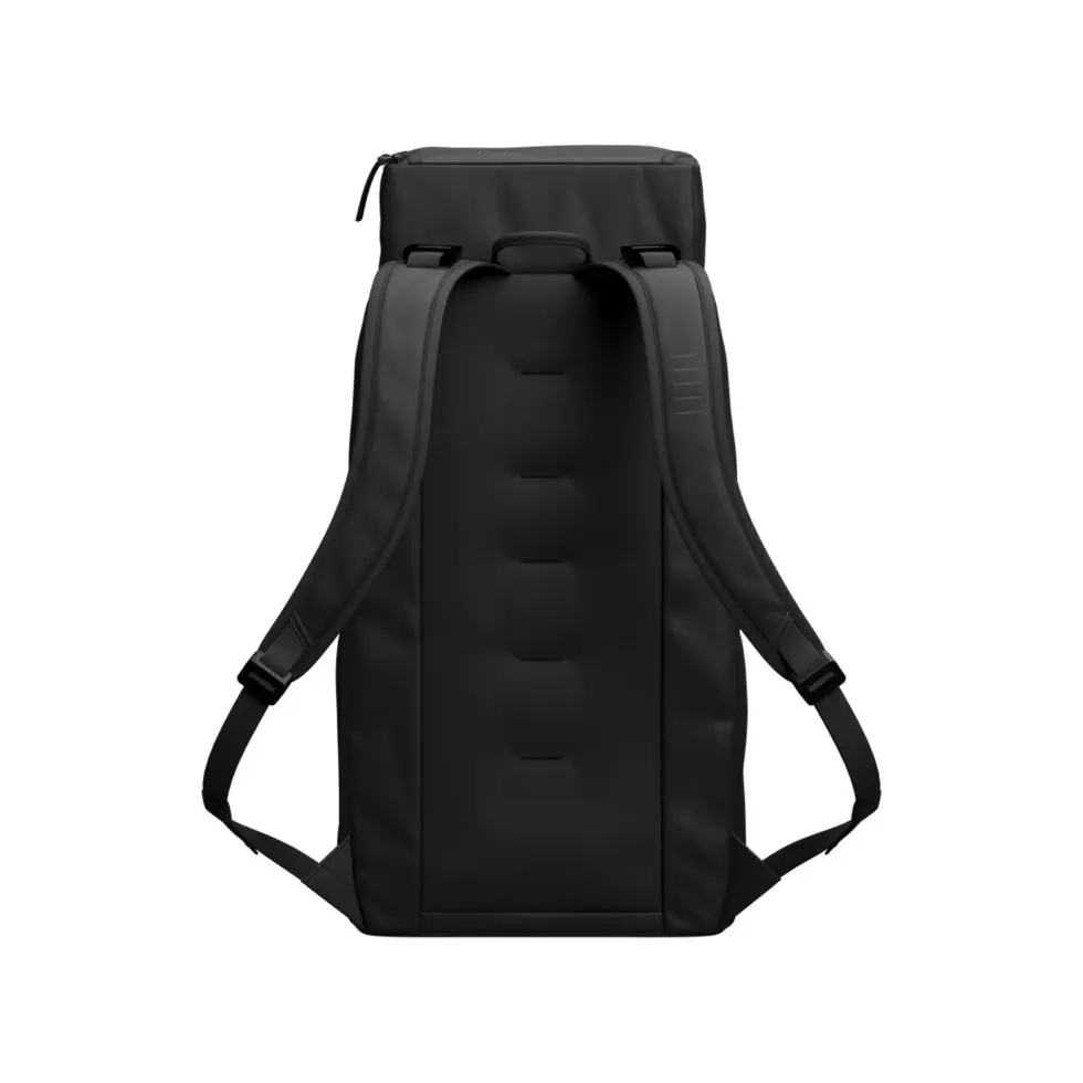 DB Hugger Backpack 30L Black Out
