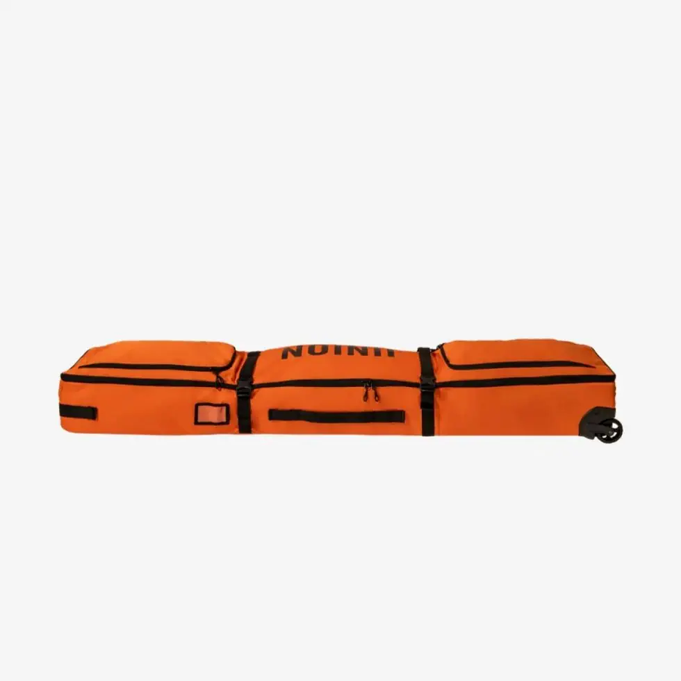 Union wheeled board bag