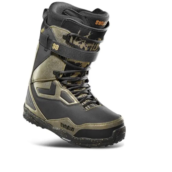 Thirtytwo TM-2 XLT x Helgason