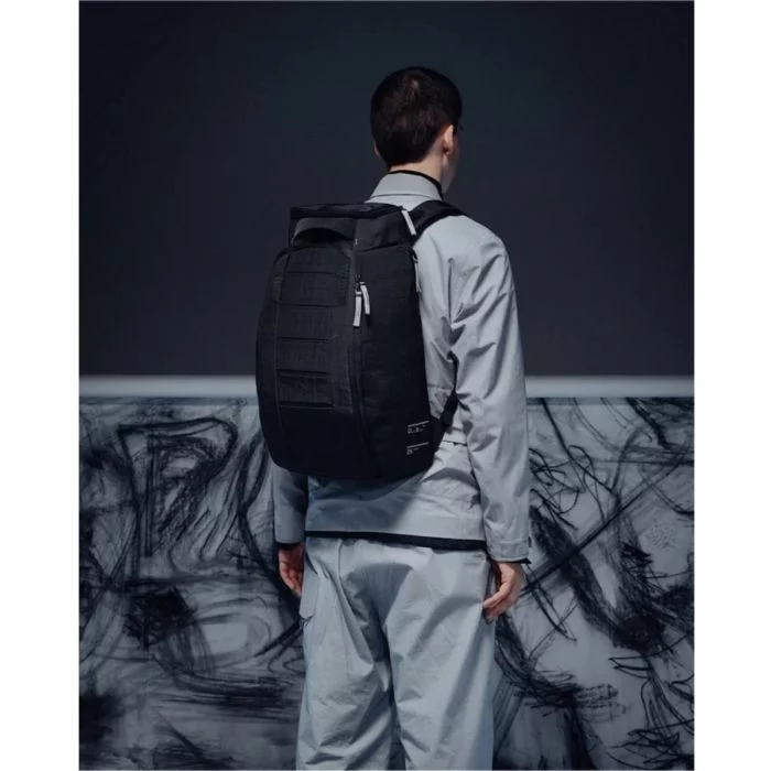 DB\u0020Hugger\u0020Backpack\u002025L\u0020Charcoal\u0020Grey